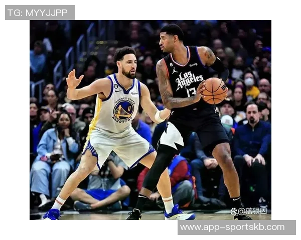 克莱怒斥贝弗利和白巧侮辱女友言论令人发指不可容忍 克莱怒斥贝弗利和白巧侮辱女友言论令人发指不可容忍